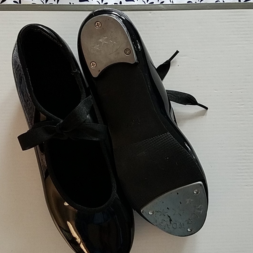 Tap Shoes with Grosgrain Ribbon Closure